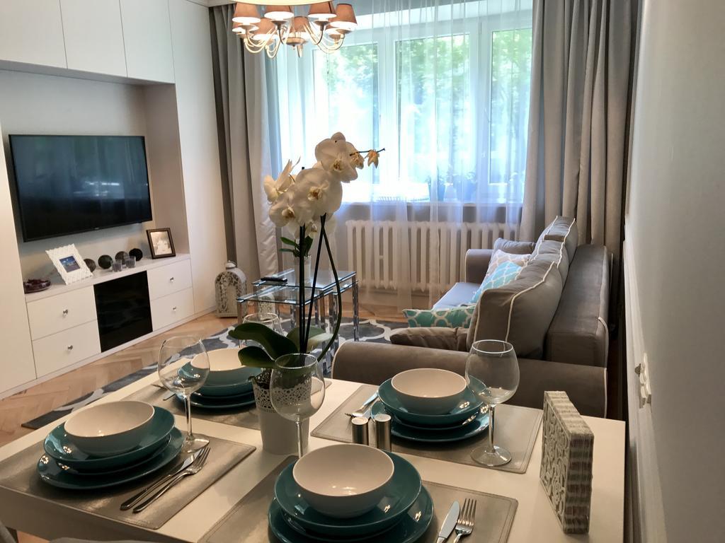 Apartament Karmelicka 11 Lägenhet Warszawa Exteriör bild